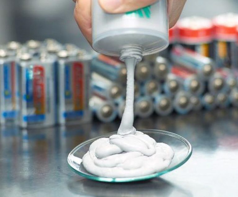 Read more about the article Powerpaste power: A new grey goop that could change mobility